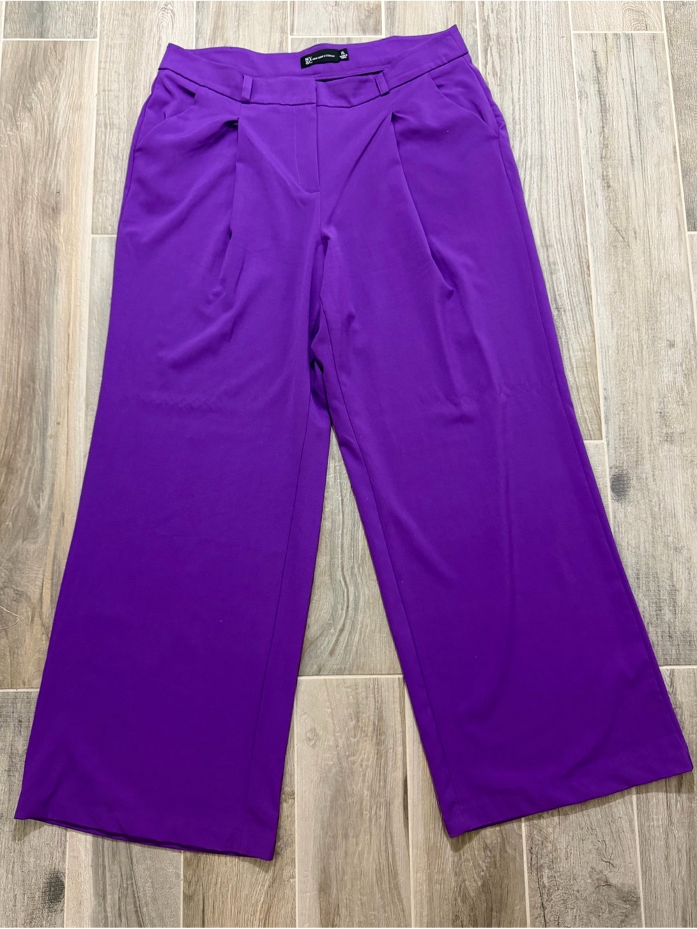 New York & Company Wide Leg Pleated Pants - Vibrant Purple Size XL